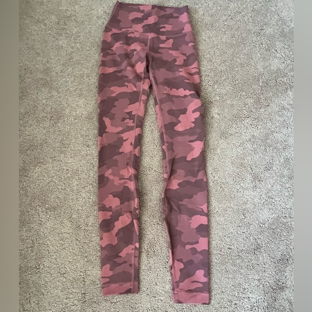 pink camo lululemon wunder under leggings